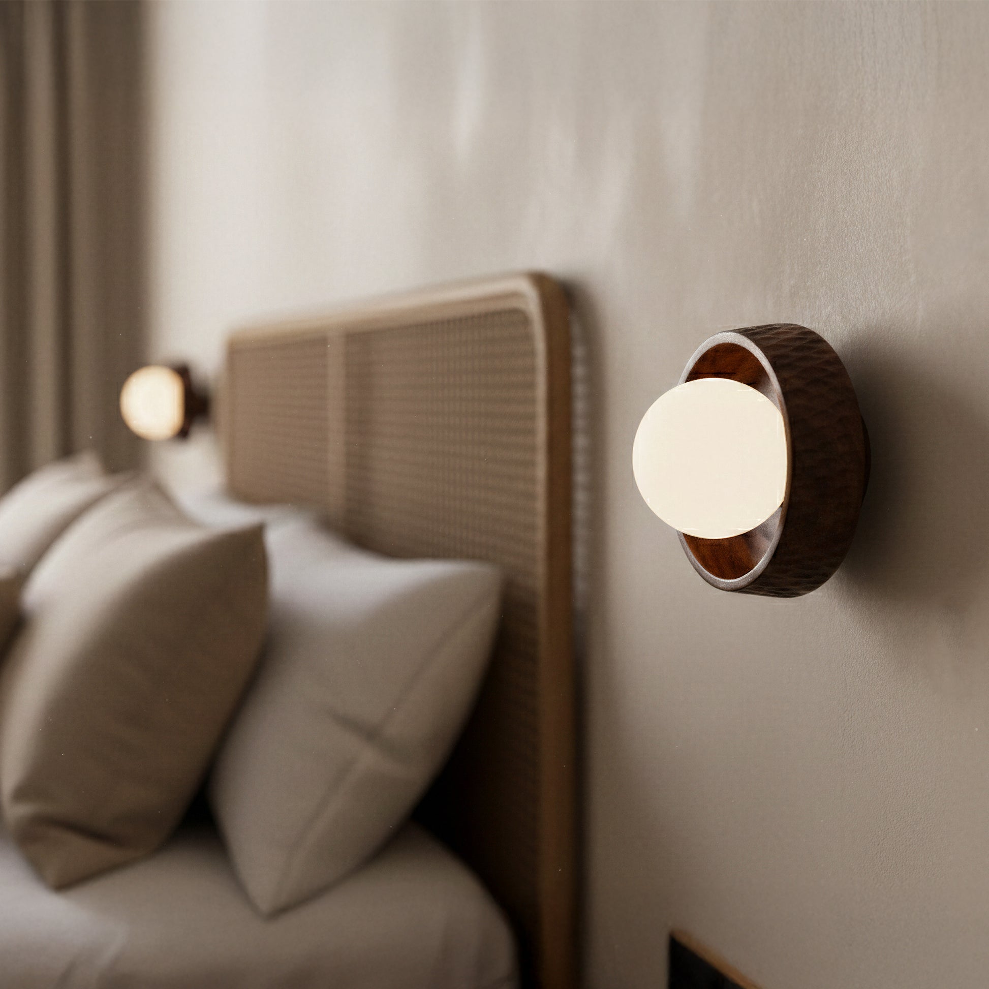 Orba Wooden Wall Lamp